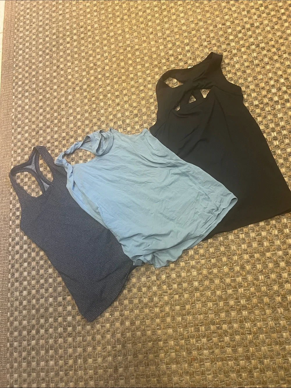 Lululemon 3 med/ large